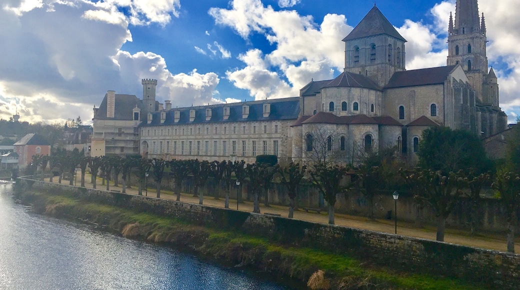 Beautiful medieval city about 30 mn driving to Poitiers, ouest France