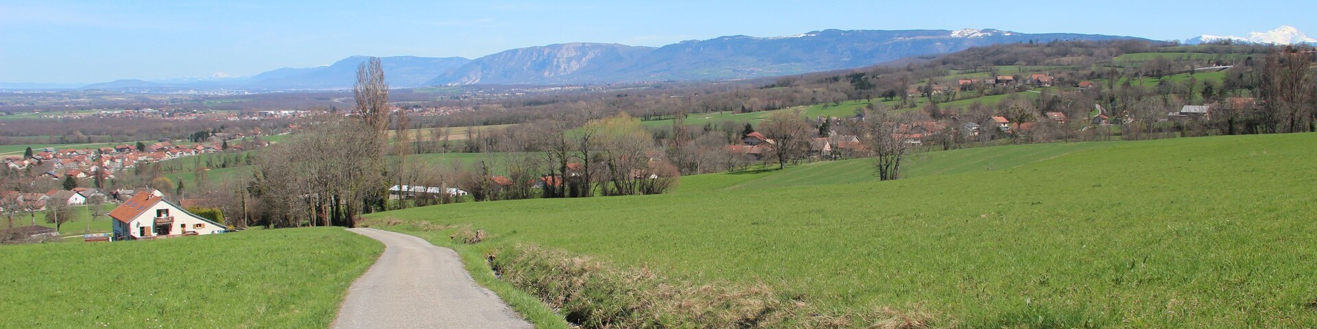 Panoramic view on the Bassin Lemanique