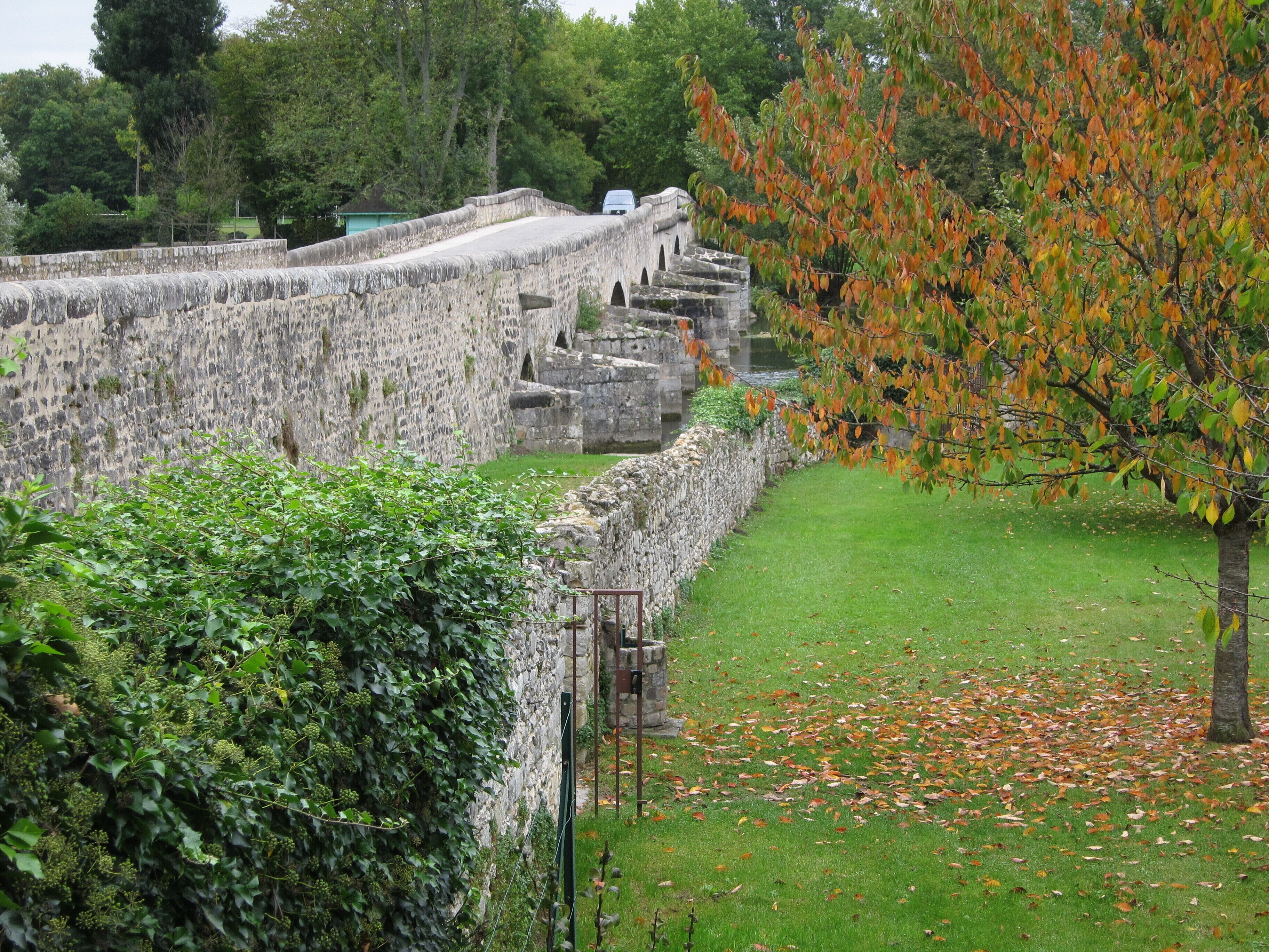 Old Stone Bridge en route to Fontainebleau