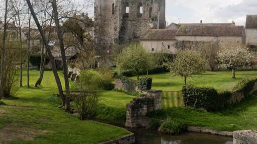 English: Tower de Ganne, bank of the old port, now desapared.