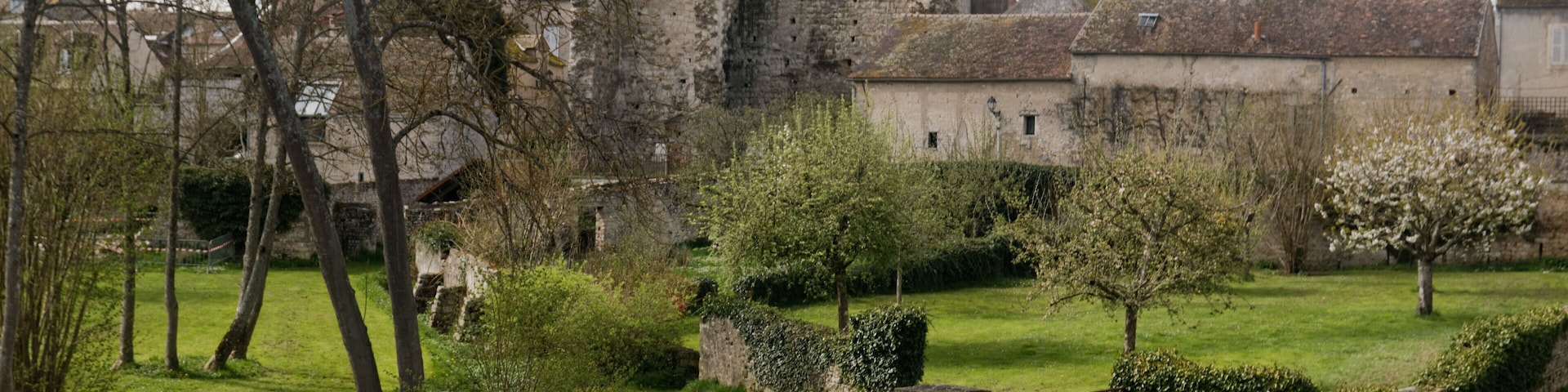 English: Tower de Ganne, bank of the old port, now desapared.