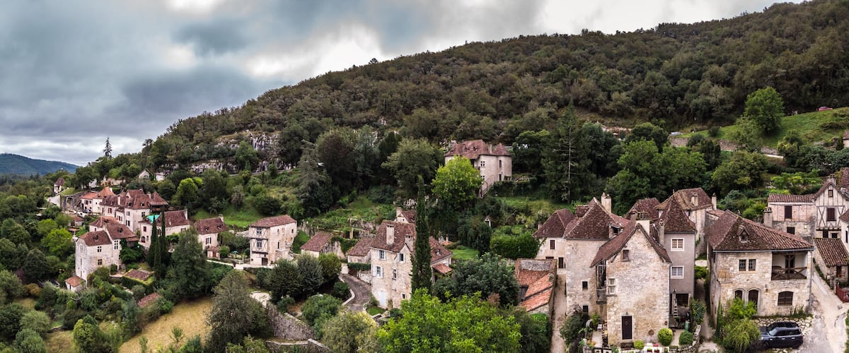 Saint Cirq Lapopie (Lot, France) - Vue panoramique du village et de la vallée du lot