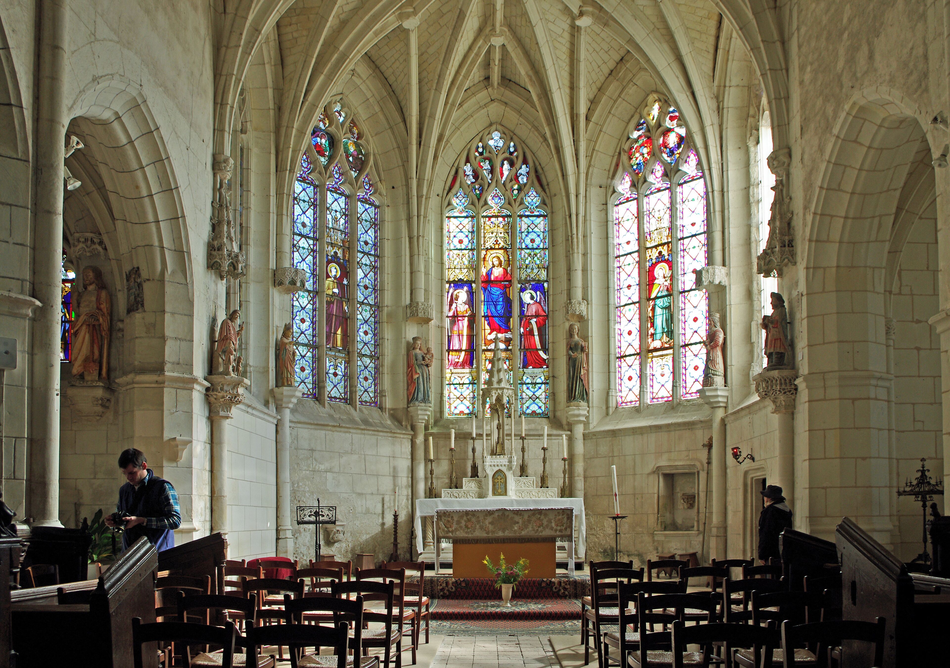 Palluau-sur-Indre (Indre) Eglise Saint-Sulpice, anciennement collégiale Sainte Menehould. Le chevet, de la fin du XVe siècle, en style gothique flamboyant.