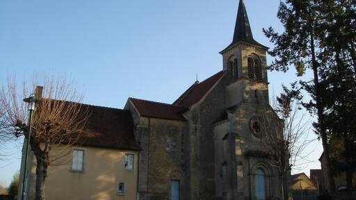 Champillet (36) : L'église Saint-Pierre.