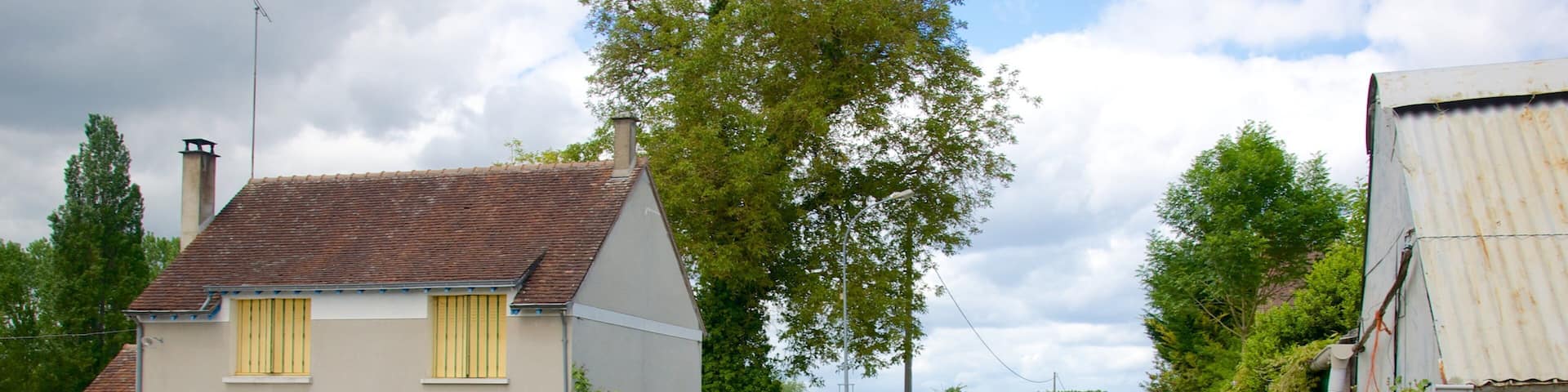 Centre - Loire Valley featuring a house