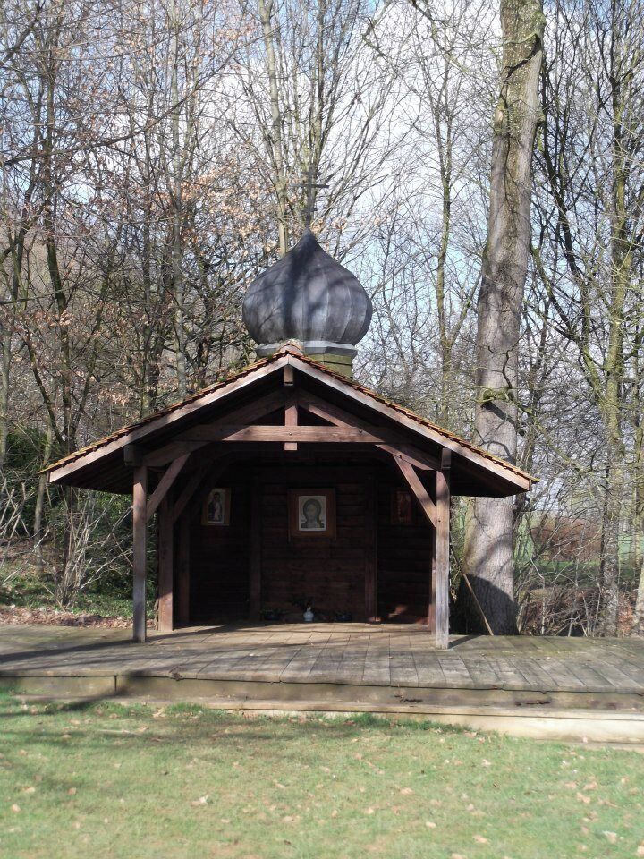 Lago do silêncio, Taizé.