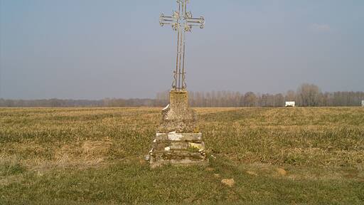 This building is indexed in the Base Mérimée, a database of architectural heritage maintained by the French Ministry of Culture, under the reference IA00070894 .