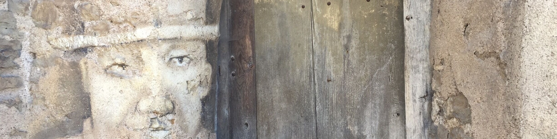 What is behind this little door? Only HE can tell!
Epoisse, Burgundy France #LikeALocal