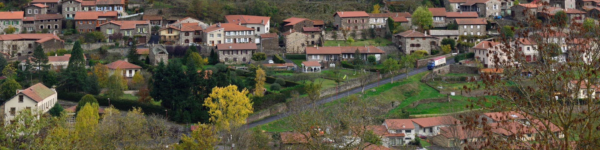 This building is indexed in the Base Mérimée, a database of architectural heritage maintained by the French Ministry of Culture, under the reference PA00092727 .