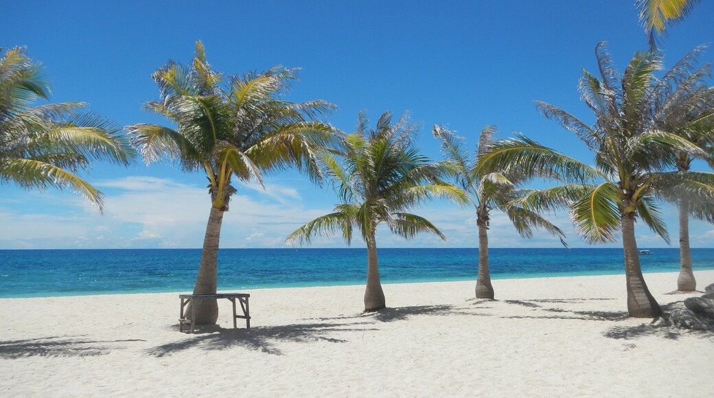 Take me back to the beach. Isla de Gigantes, Philippines.