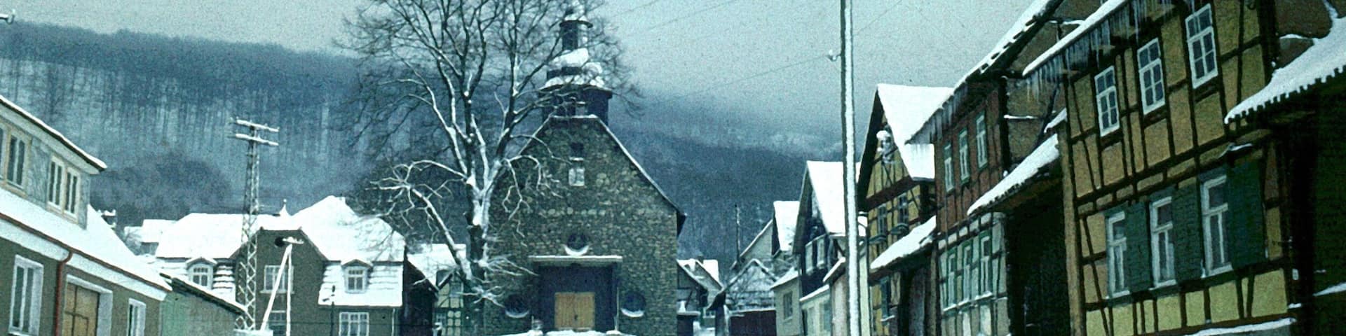 Vollenborn (Deuna), view from the Hauptstraße to the village church