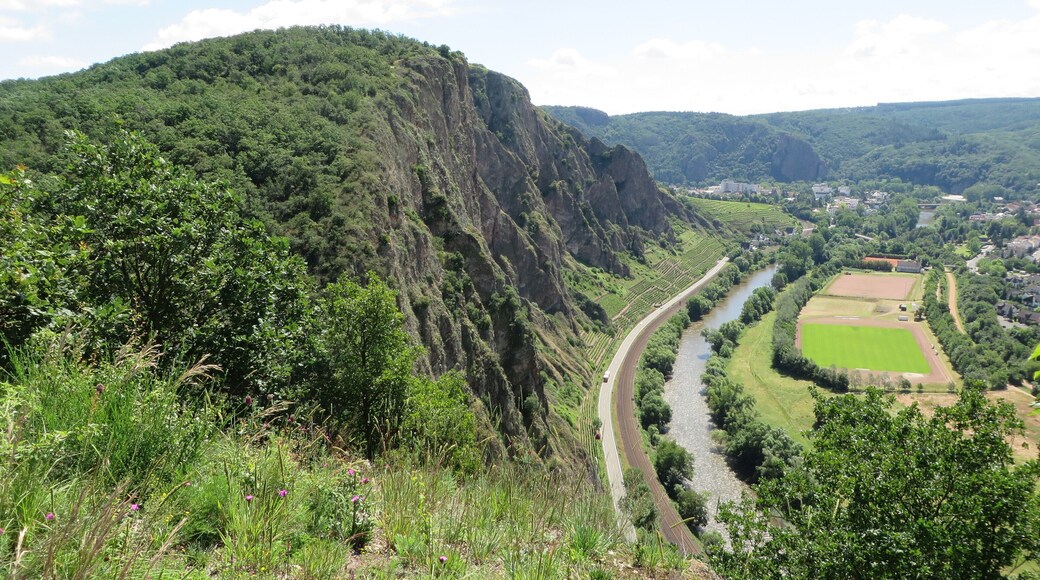 Rotenfels, taken at climb-up from west, with view to Nahe river and Bad Münster am Stein
