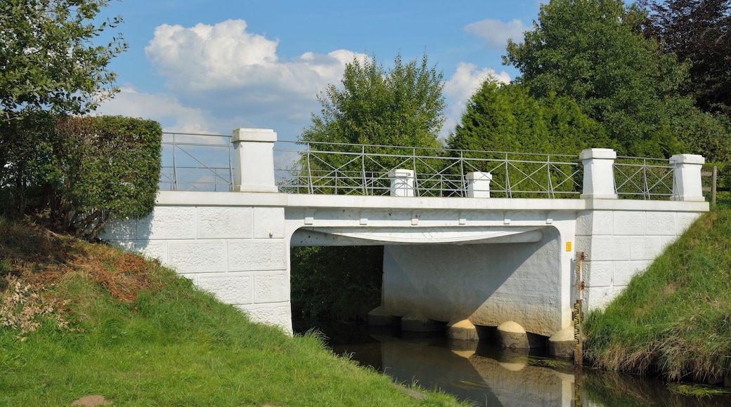 Kaaks, Ortsteil Eversdorf, Fischbauchbrücke über die Bekau