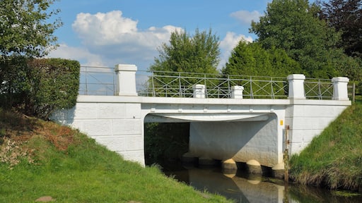 Kaaks, Ortsteil Eversdorf, Fischbauchbrücke über die Bekau