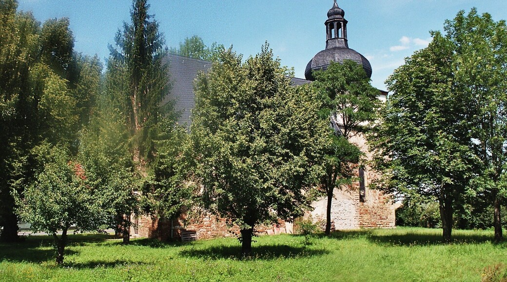 This is a photograph of an architectural monument. It is on the list of cultural monuments of Guthmannshausen
