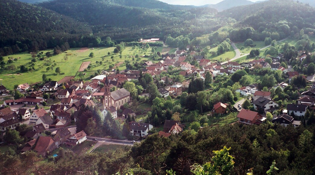 Birkenhördt, view from the Friedenskapelle to the village
