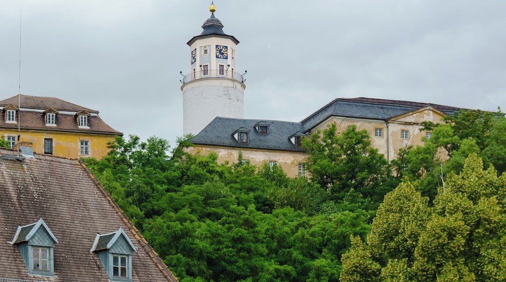 Schloss Crossen mit Bergfried in Crossen an der Elster
