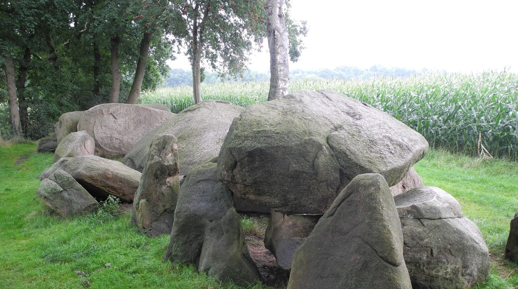 Megalithic grave "Hekeser Steine B" (district OsnabrĂŒck, Lower Saxony, Germany).