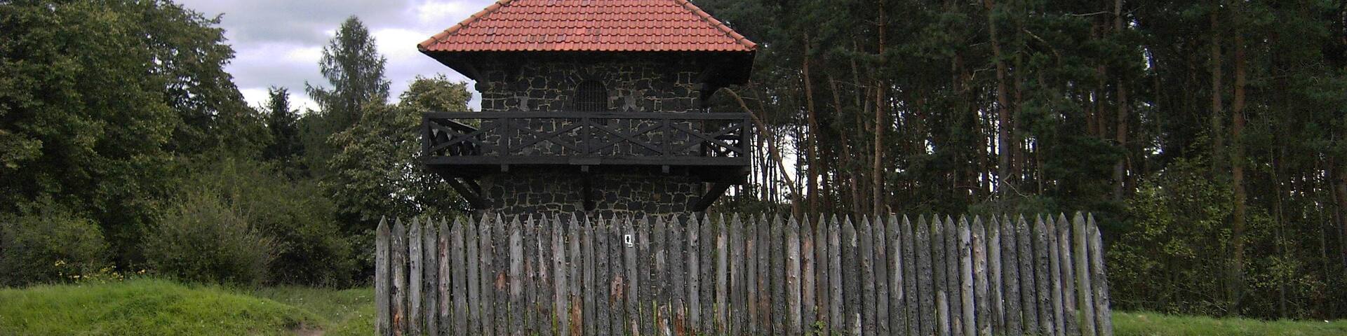 Roman watchtower at the Limes, No. WP 4/49. Replica from 1967. New research has shown that the Roman Limes watchtowers possessed one more floor, as can be seen in the replica near Idstein.