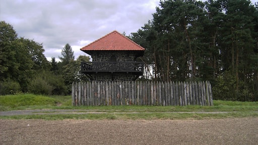 Roman watchtower at the Limes, No. WP 4/49. Replica from 1967. New research has shown that the Roman Limes watchtowers possessed one more floor, as can be seen in the replica near Idstein.