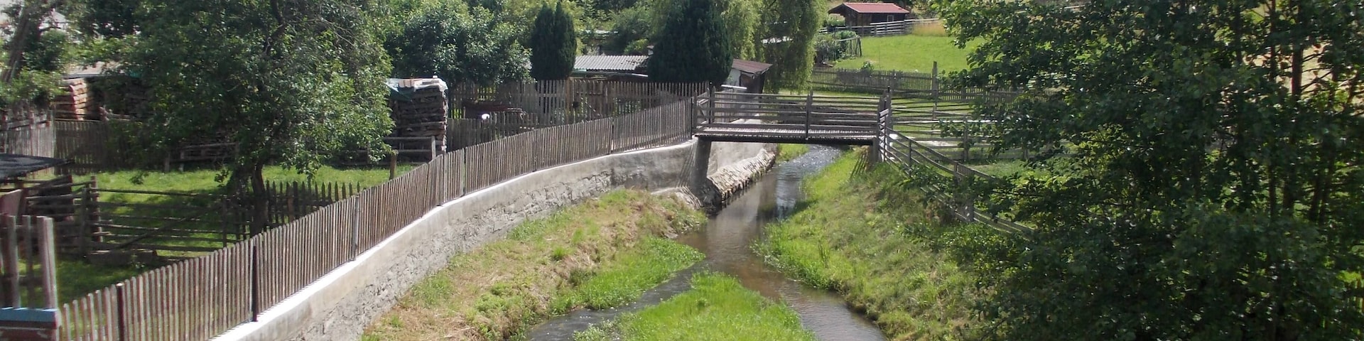 Rotehofbach stream in Geisenhain (Saale-Holzland-Kreis, Thuringia)