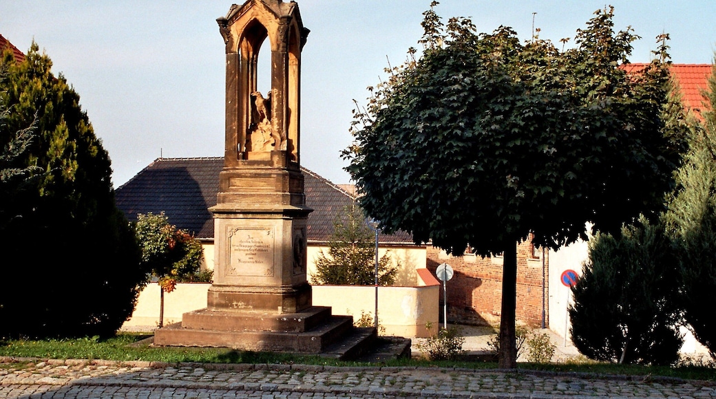 This is a picture of the Baudenkmal (cultural heritage monument) according to the Cultural Heritage Protection Law of Saxony-Anhalt with the ID