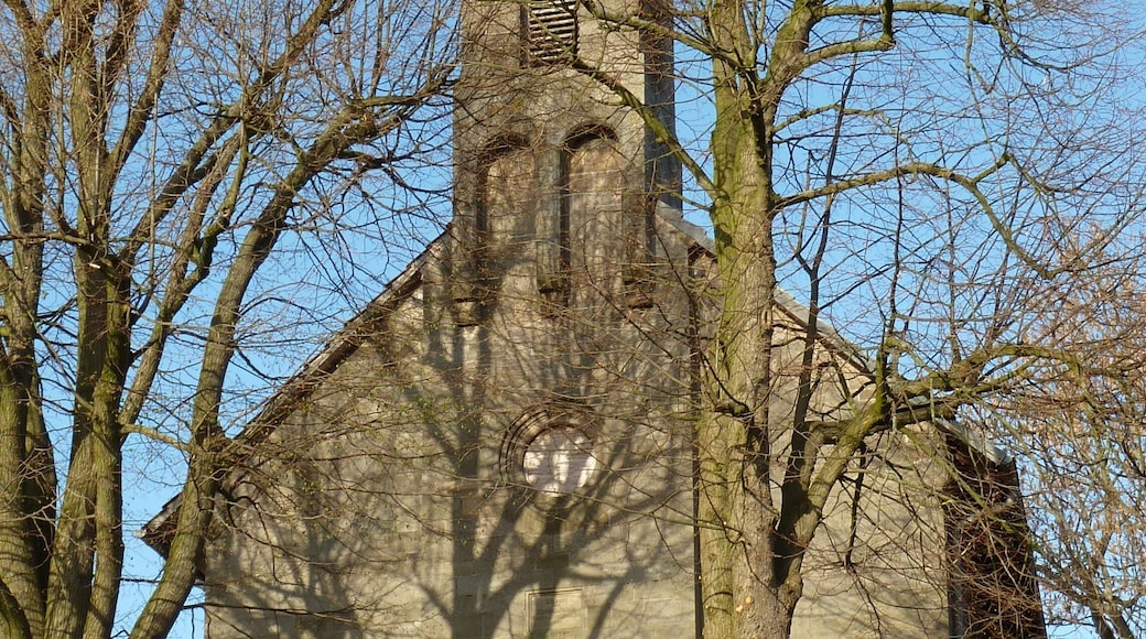 Ev.-luth. Kapelle in Imbsen, Gemeinde Niemetal, Niedersachsen. Neoromanisch, erbaut 1860/61 durch Bodo von Stockhausen