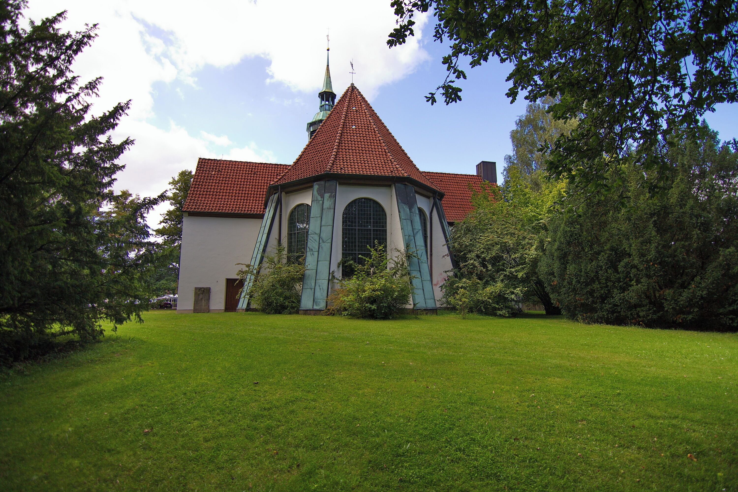 Die St.-Peter-Paul-Kirche von 1450 in Hermannsburg ersetzte das niedergebrannte Vorgängergebäude von 970.