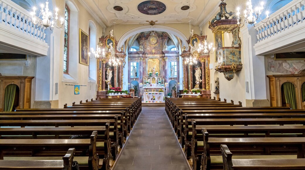 Bilder von St. Gallus und Otmar in Ebringen Blick zum Altar