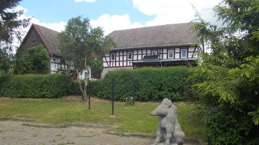 Sculpture in Nöbdenitz (Altenburger Land district, Thuringia)