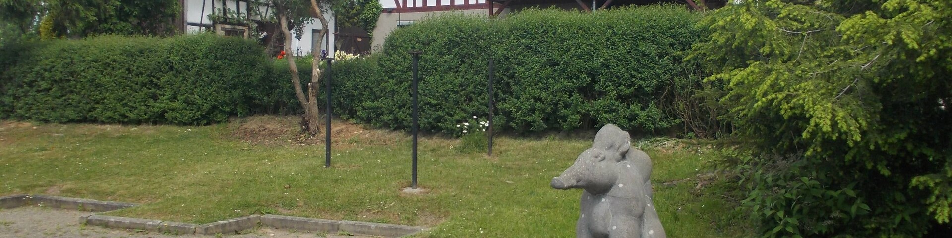 Sculpture in Nöbdenitz (Altenburger Land district, Thuringia)