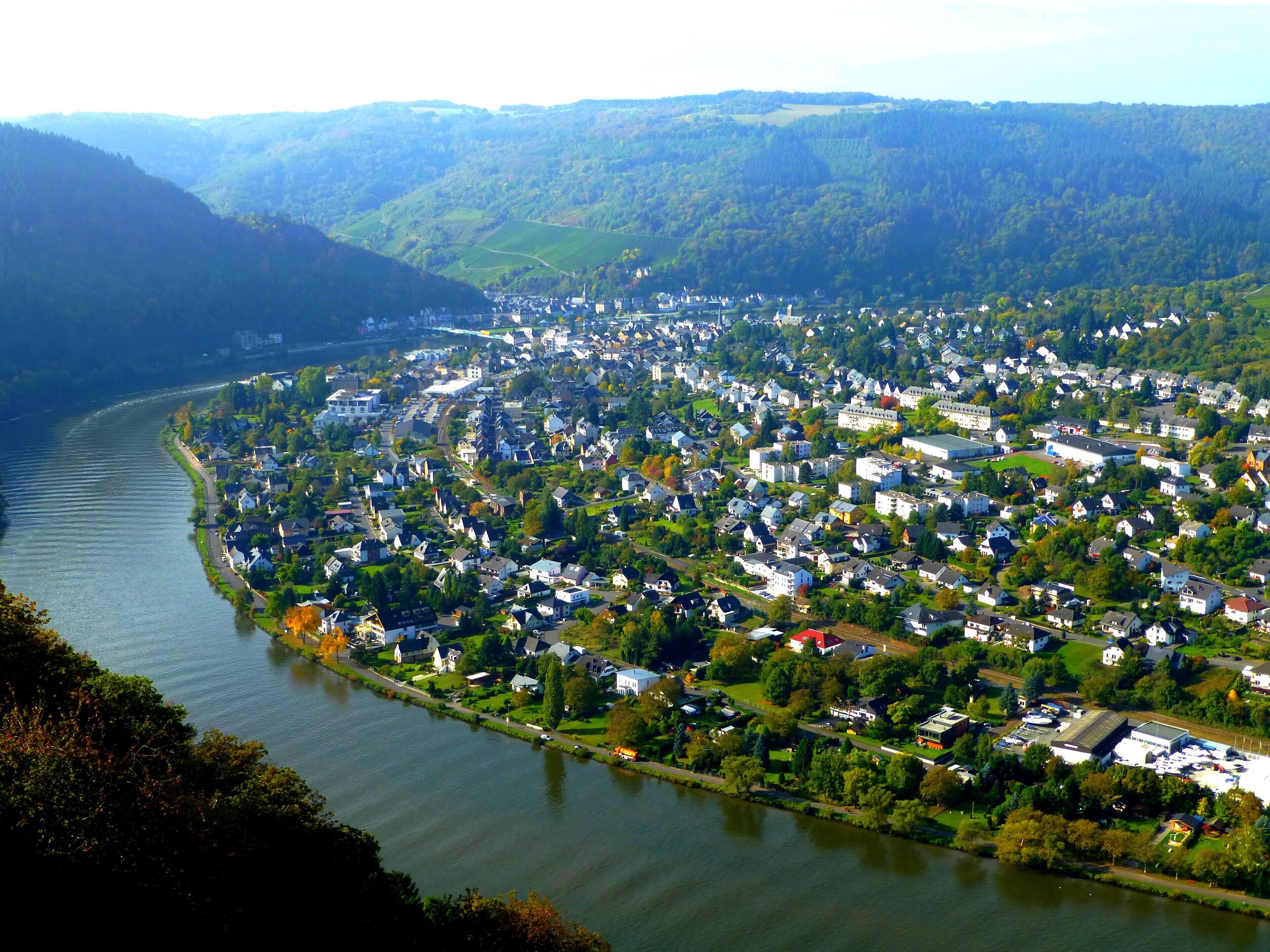 Starkenburg – Blick vom Weinhaus „Schöne Aussicht“ auf Traben-Trarbach