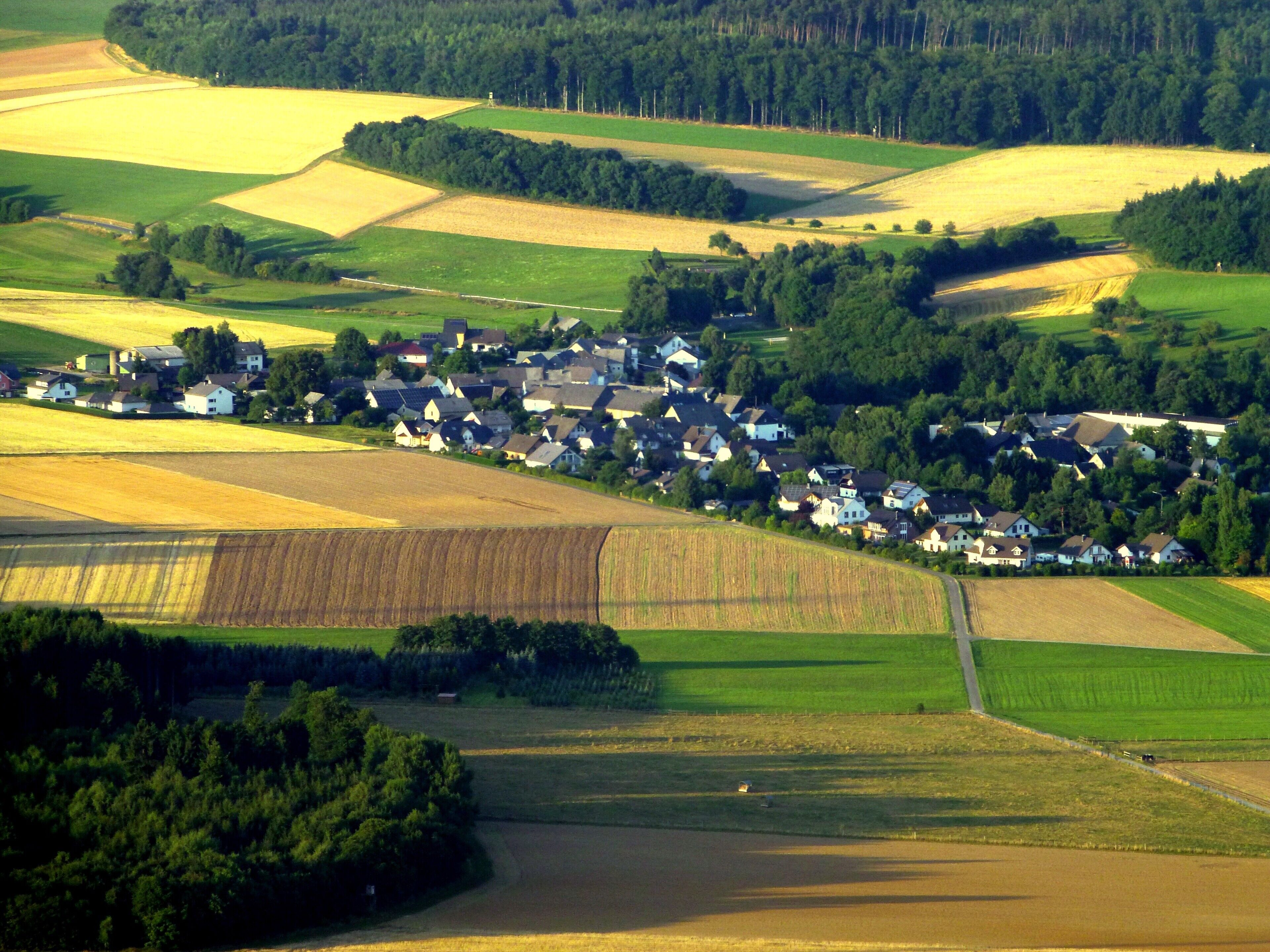 Luftbild Ballonfahrt Riesweiler–Hasselbach: Niederkumbd