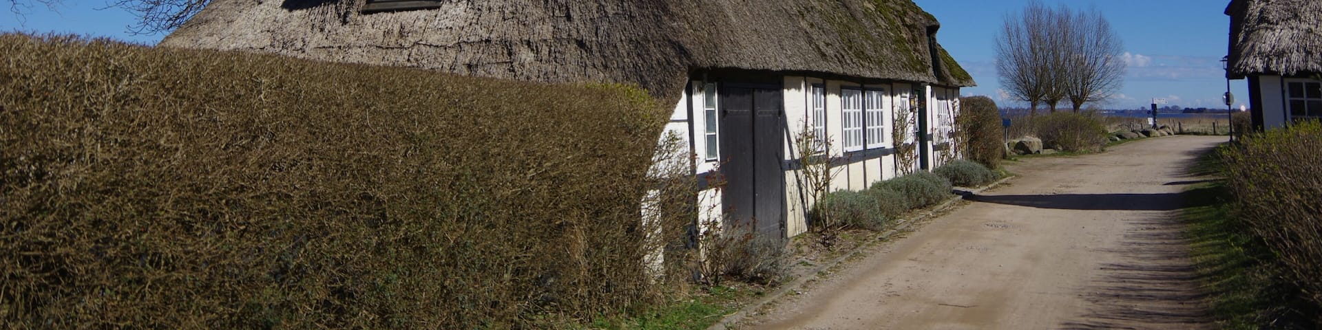 Thumby Ortsteil Sieseby in Schleswig-Holstein. Das Haus (Adresse im Namen) steht unter Denkmalschutz.