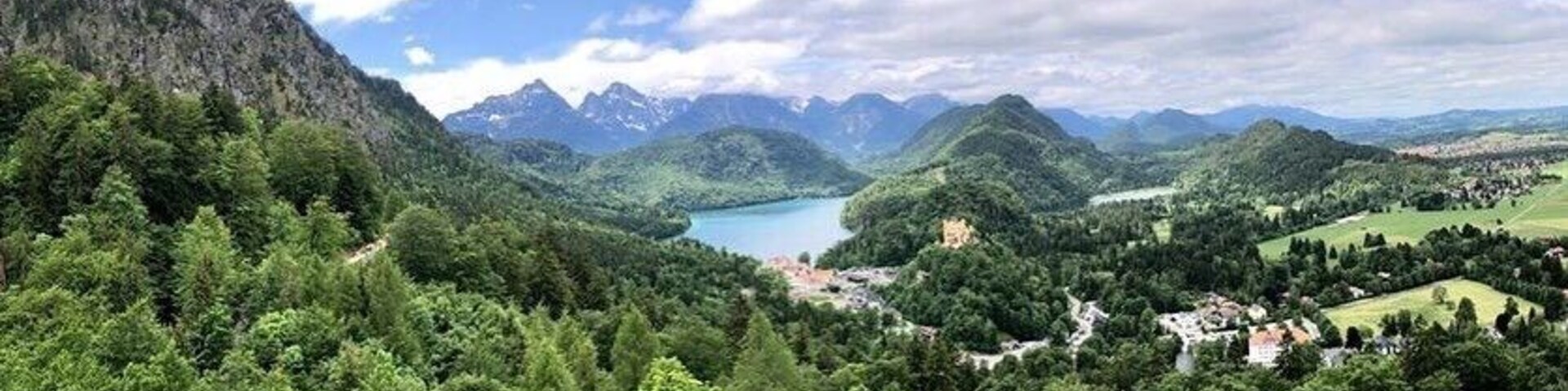 Neuschwanstein castle hill
#adventurephotocontest
#adventure