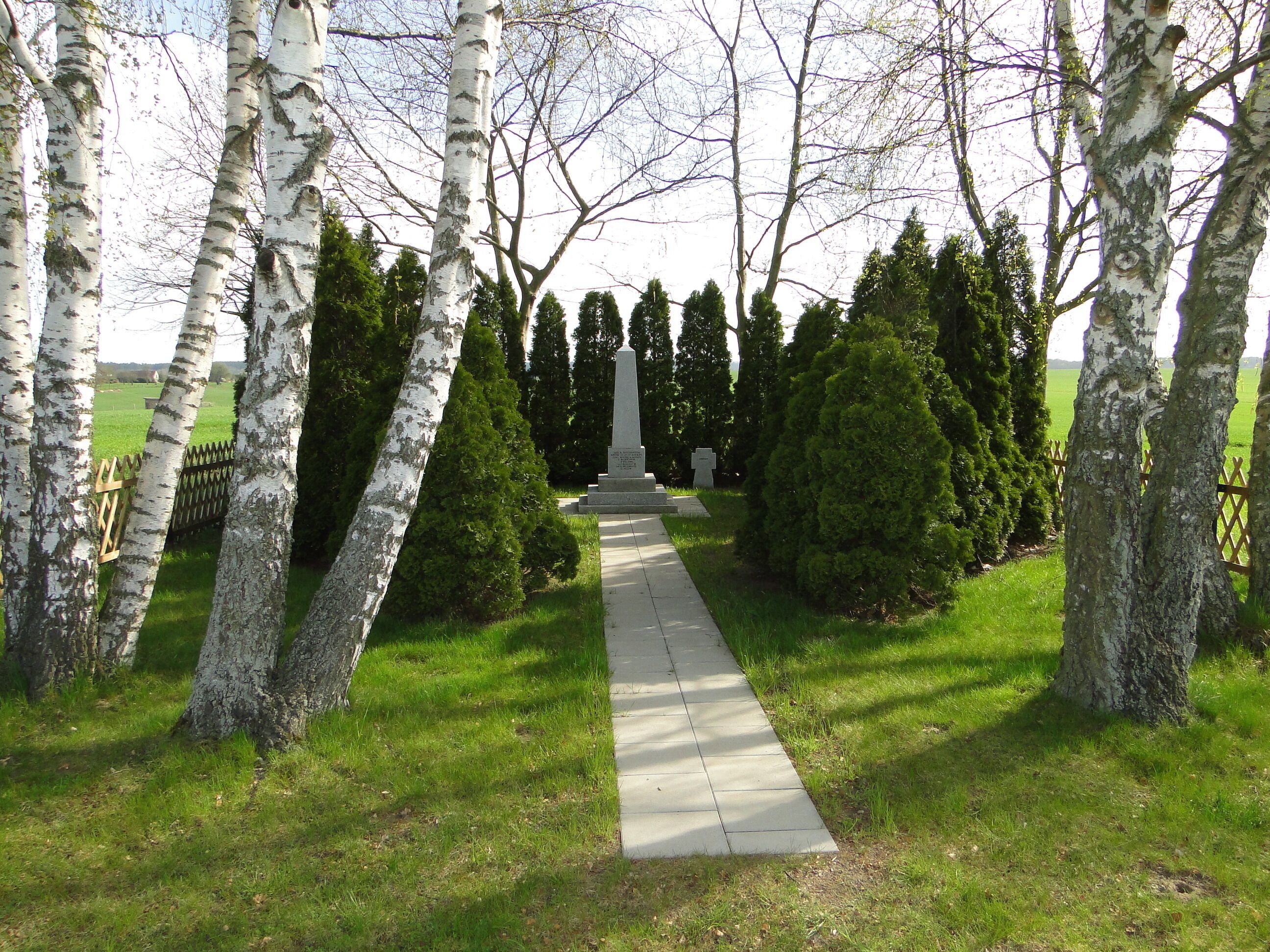 Memorial for the victims of the Second World War / Soviet cemetery in Zidderich, district Ludwigslust-Parchim, Mecklenburg-Vorpommern, Germany