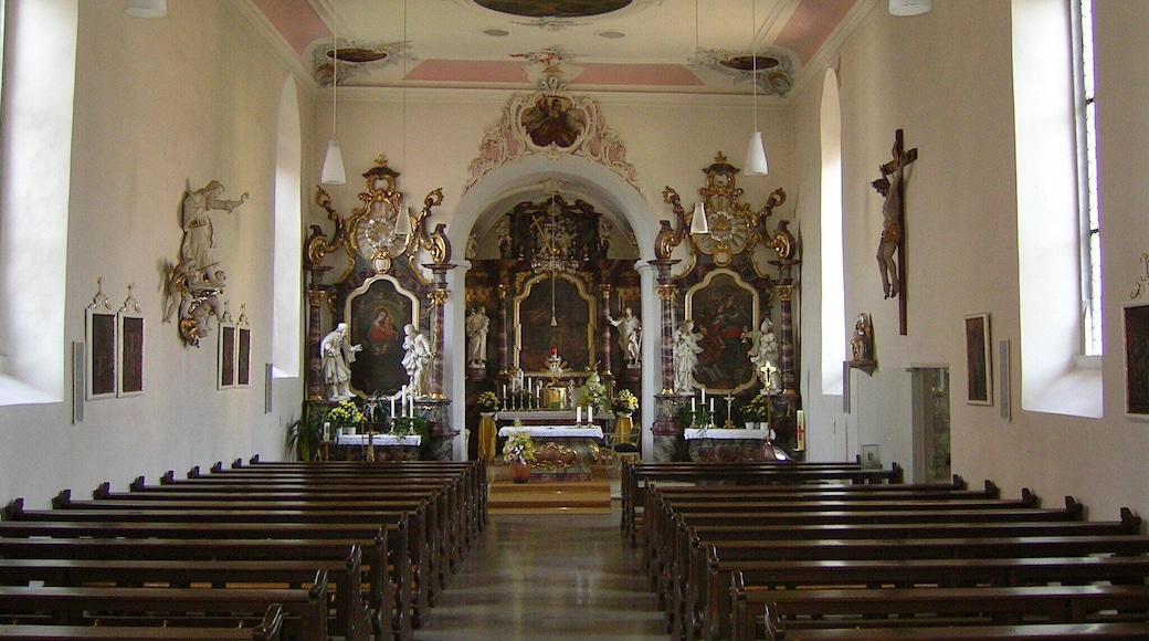 St. Peter und Paul Kirchenraum (Burglauer)