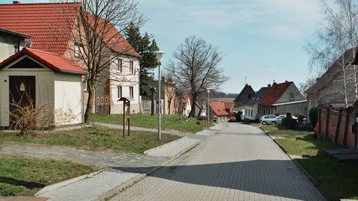 Greifenhagen (Arnstein), the Dorfstraße