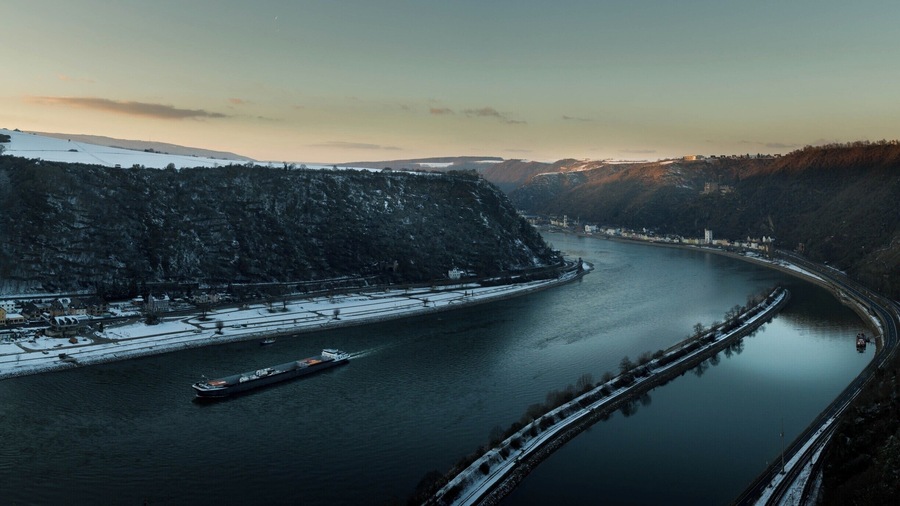 The hill at the Rhine valley in Germany with an amazing view.
#BVStrove