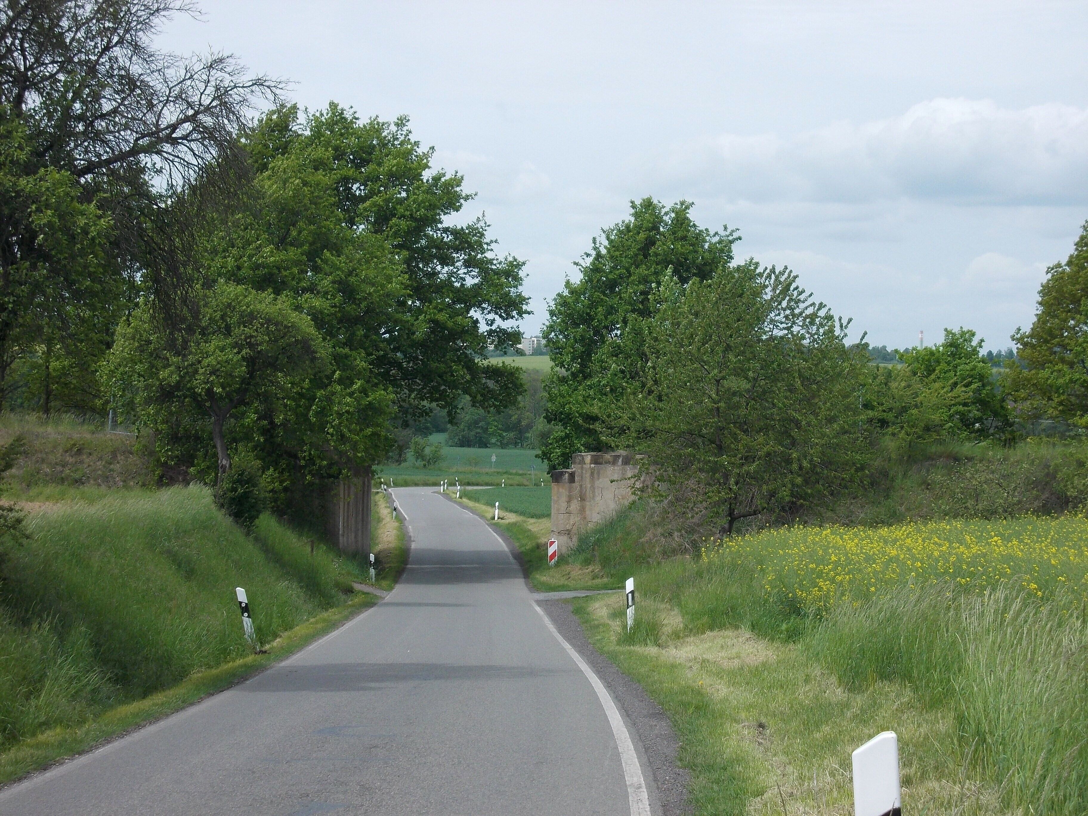 Former bridge of the Altenburg–Langenleuba-Oberhain railway line near Oberleupten (Nobitz, Altenburger Land district, Thuringia)