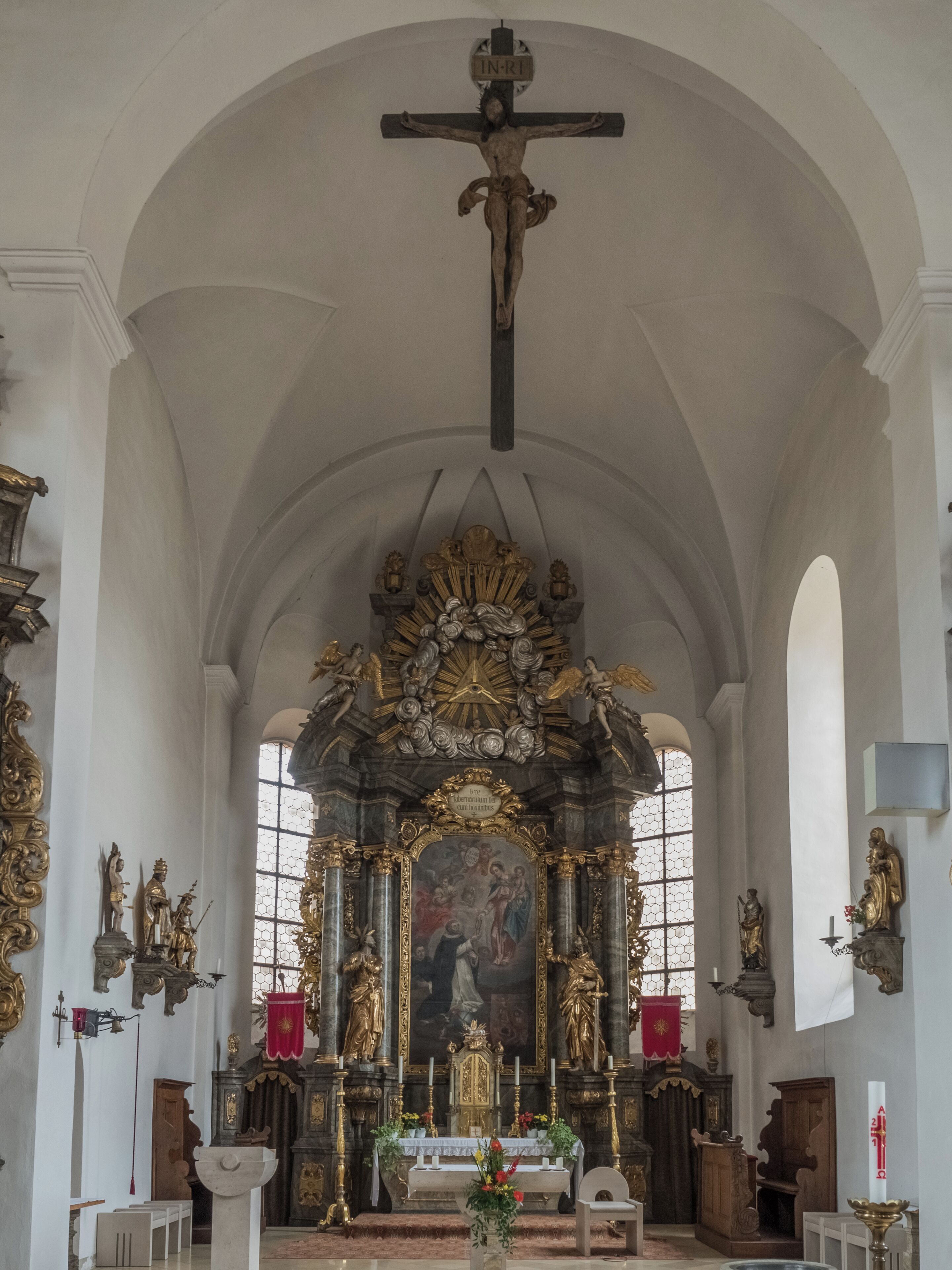 Chancel of the Catholic parish church of the Assumption in Stettfeld