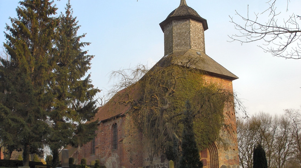 Kirche in Kirch Grambow / Church in Kirch Grambow (Mecklenburg-Western Pomerania)