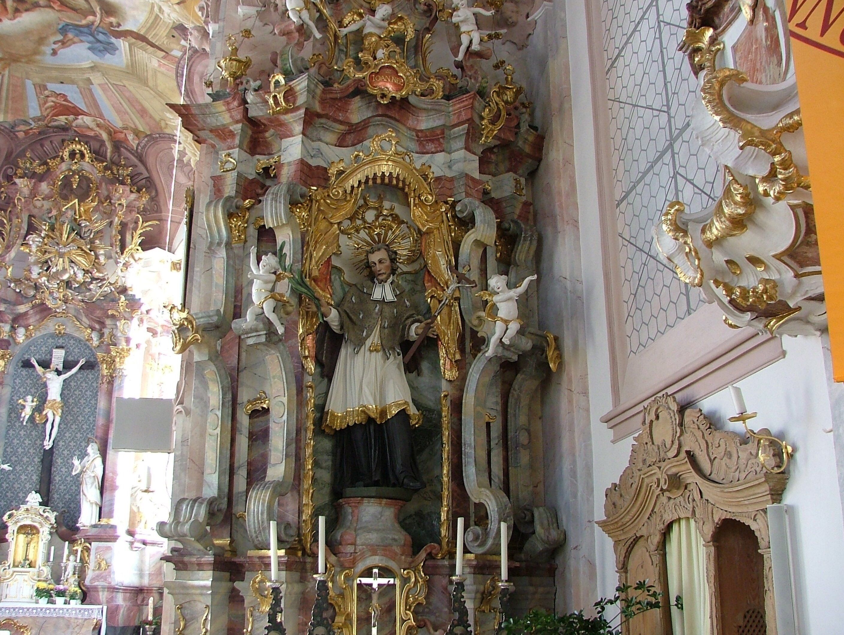 Seitenaltar mit Nepomuk