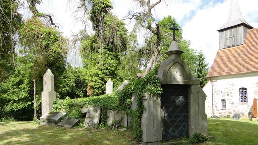 Burial vault of the Barner family on the church yard in Bülow, district Ludwigslust-Parchim, Mecklenburg-Vorpommern, Germany