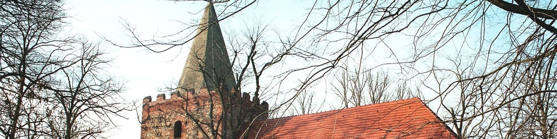 This is a photograph of an architectural monument. It is on the list of cultural monuments of Rauen, no. 09115328