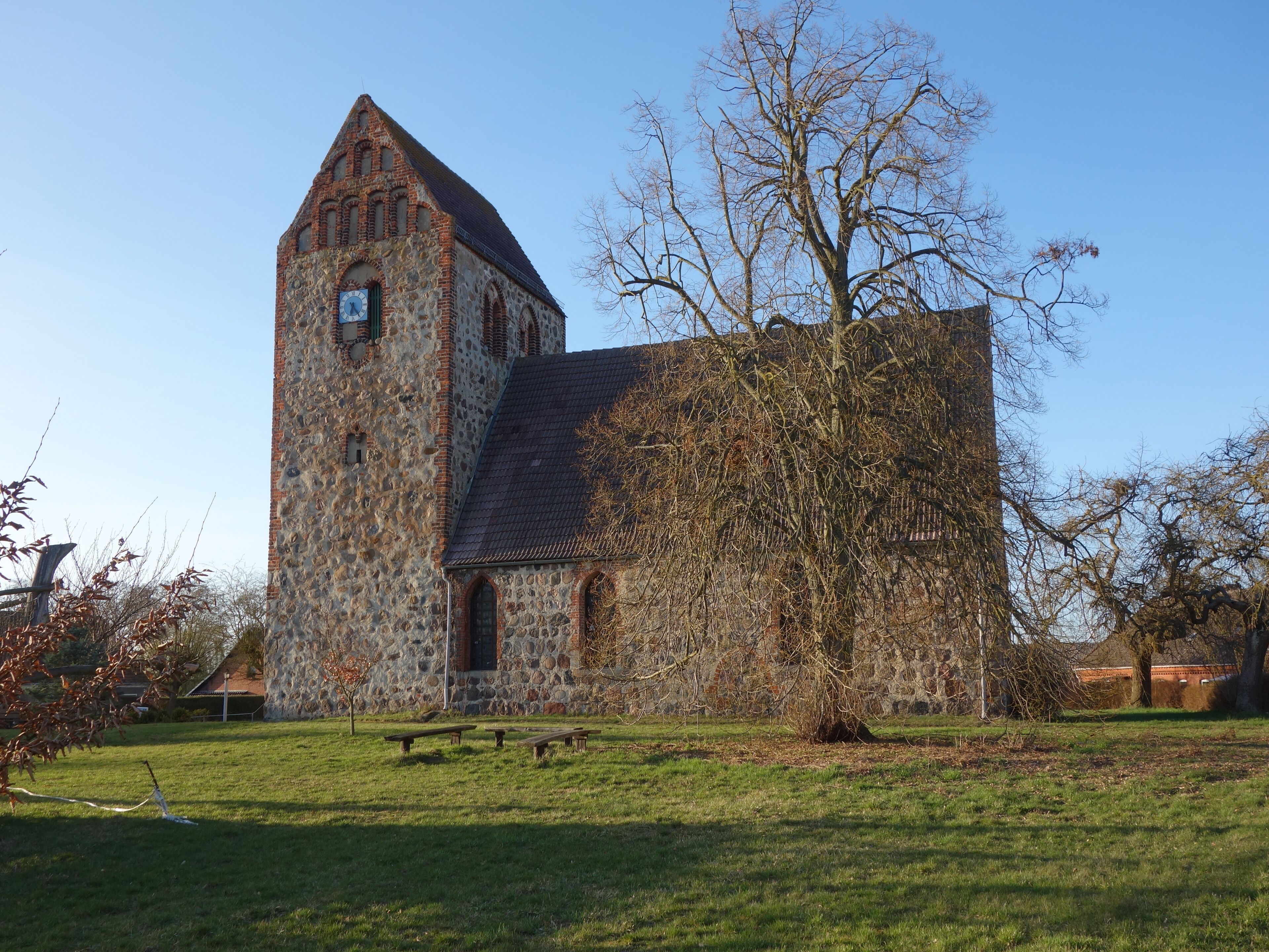This is a picture of the Brandenburger Baudenkmal (cultural heritage monument) with the ID