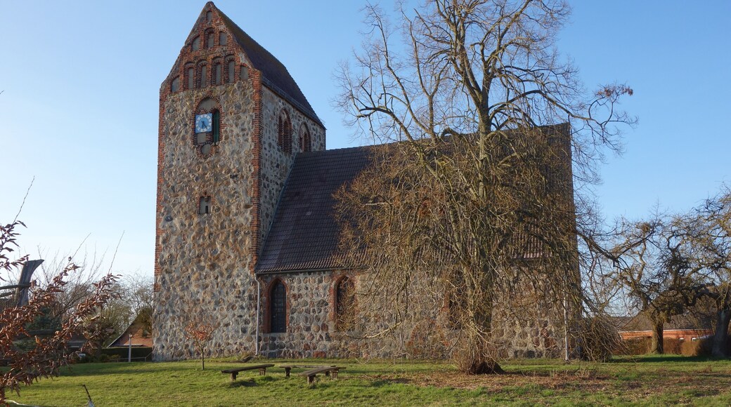 This is a picture of the Brandenburger Baudenkmal (cultural heritage monument) with the ID