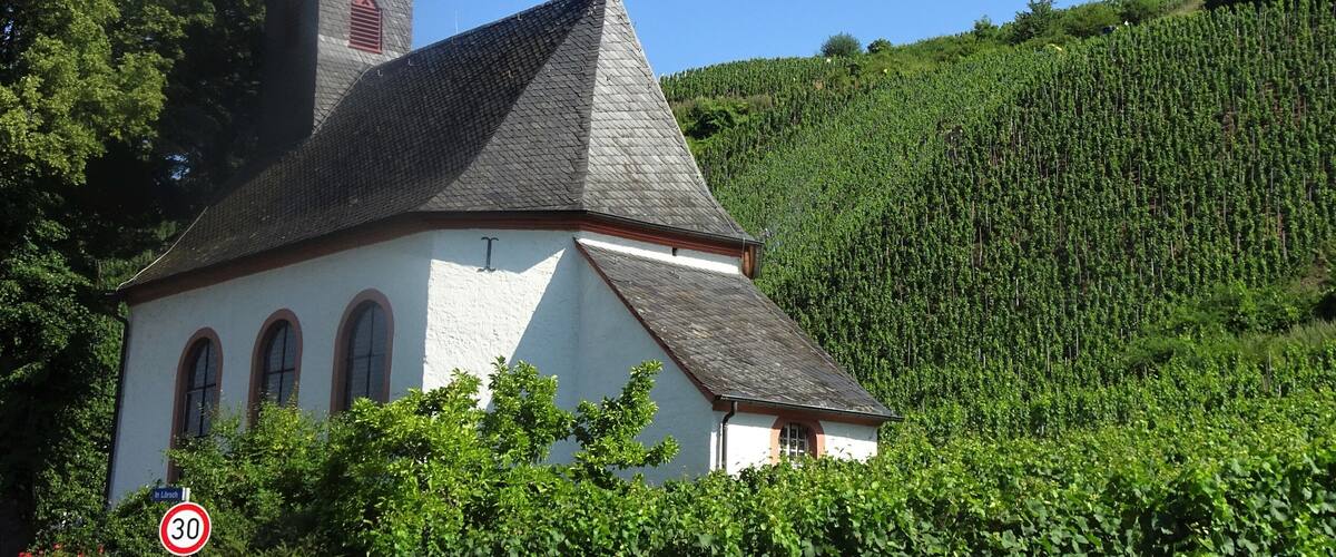 Churches and chapels, surrounded by vineyards, rise up like beacons along the Moselle valley. #Culture