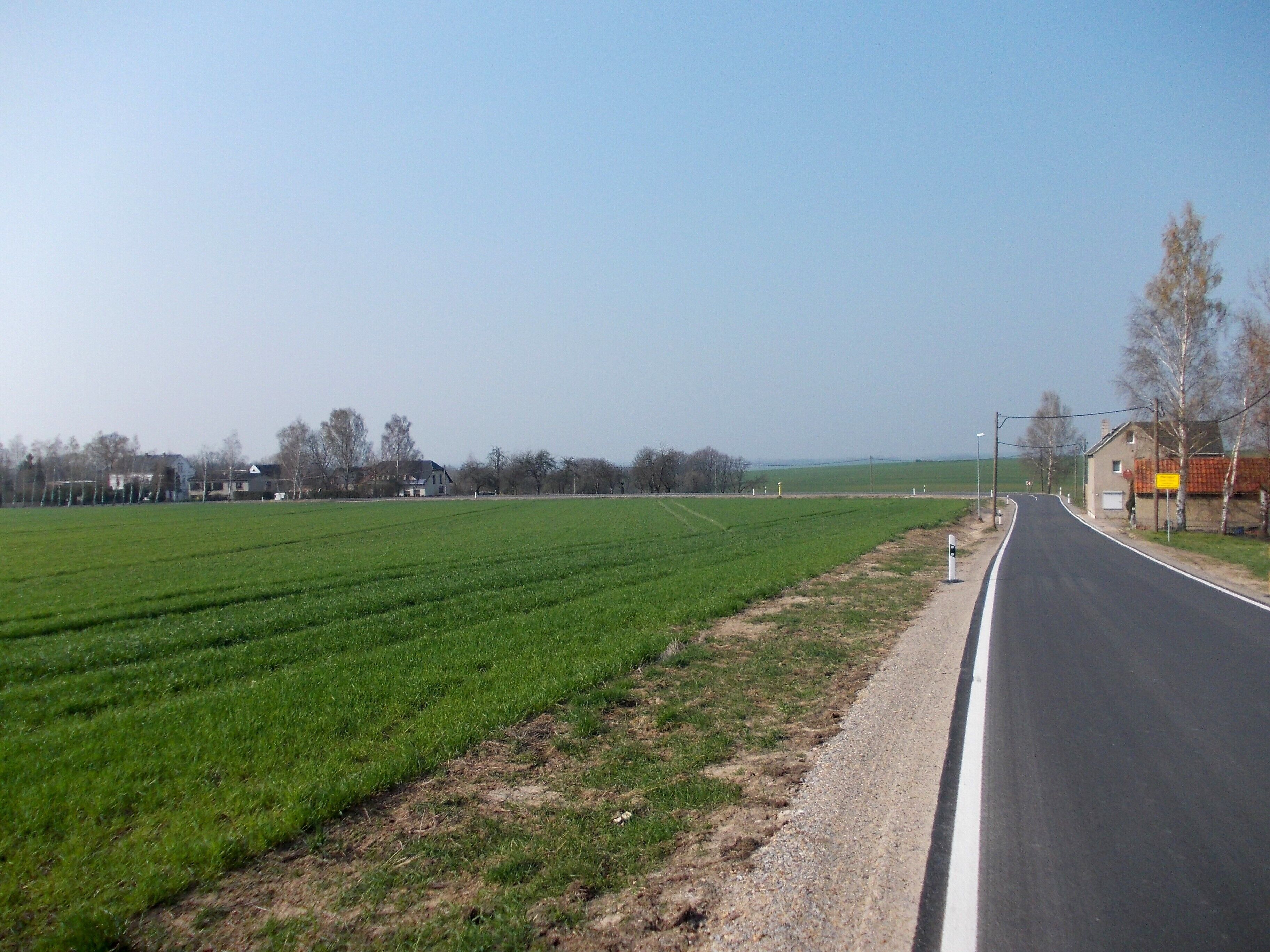 Entrance to the village of Pfarrsdorf (Gössnitz, Altenburger Land district, Thuringia)