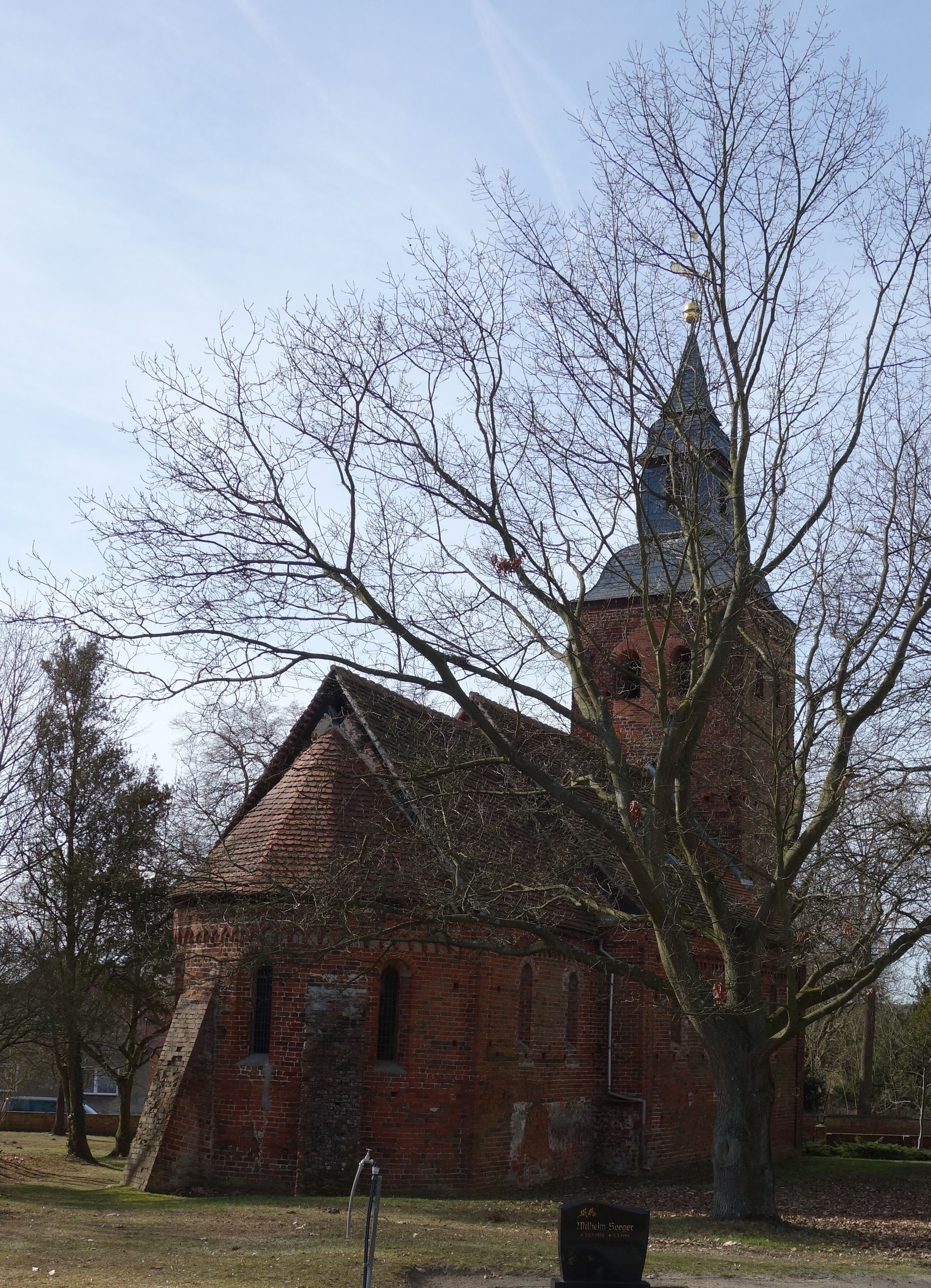 This is a picture of the Brandenburger Baudenkmal (cultural heritage monument) with the ID
